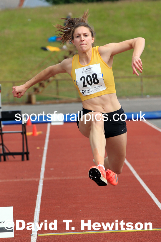 Senior womens triple jump, 2022 Northern Senior and Under-20 Champs., Wavertree Athletics Centre, Liverpool. Photo: David T. Hewitson/Sports for All Pics
